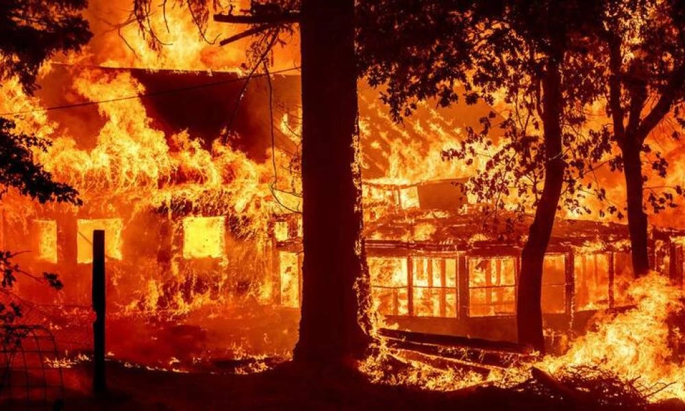 ΗΠΑ: Πύρινη λαίλαπα από τις πυρκαγιές η Καλιφόρνια